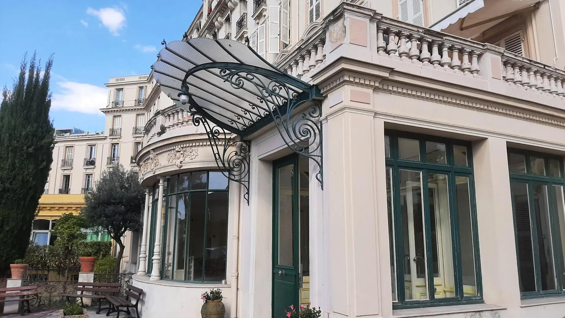 Le Petit Palais location